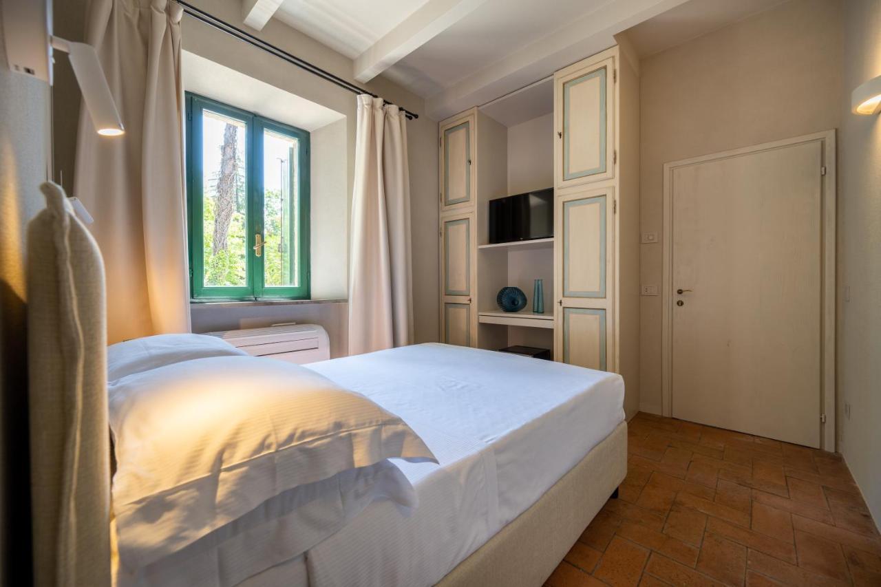 Palazzo Viviani Castello Di Montegridolfo Hotel Luaran gambar