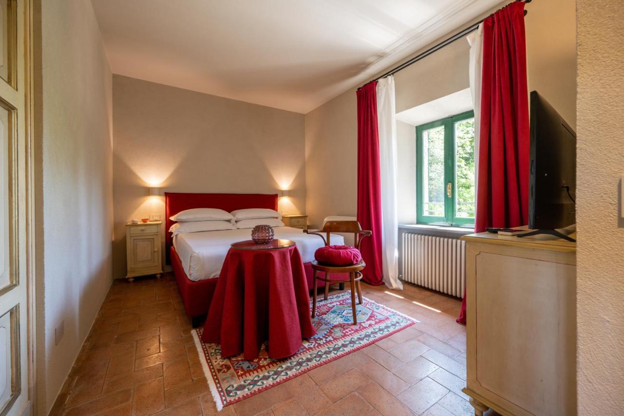 Palazzo Viviani Castello Di Montegridolfo Hotel Luaran gambar