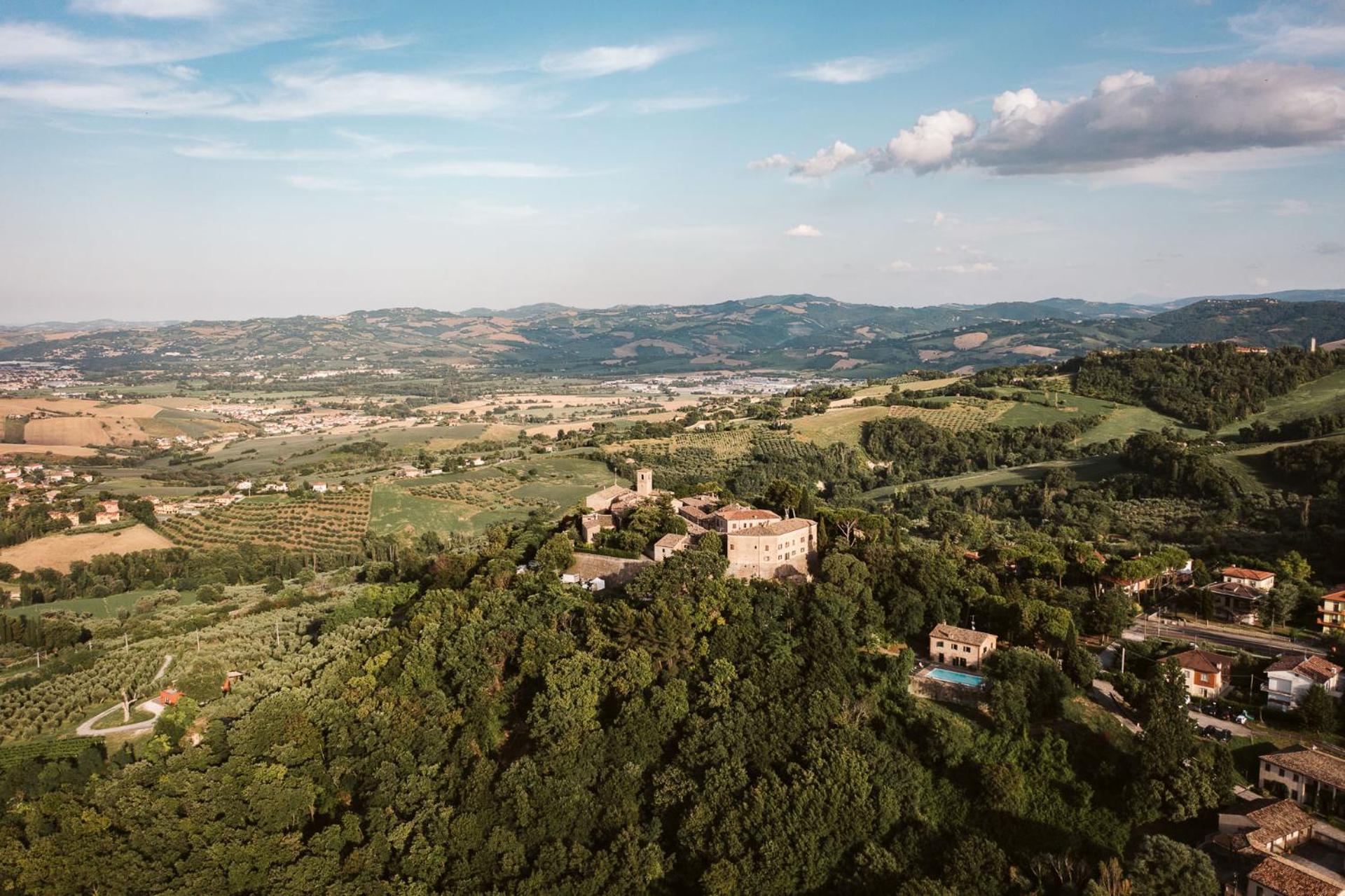 Palazzo Viviani Castello Di Montegridolfo Hotel Luaran gambar