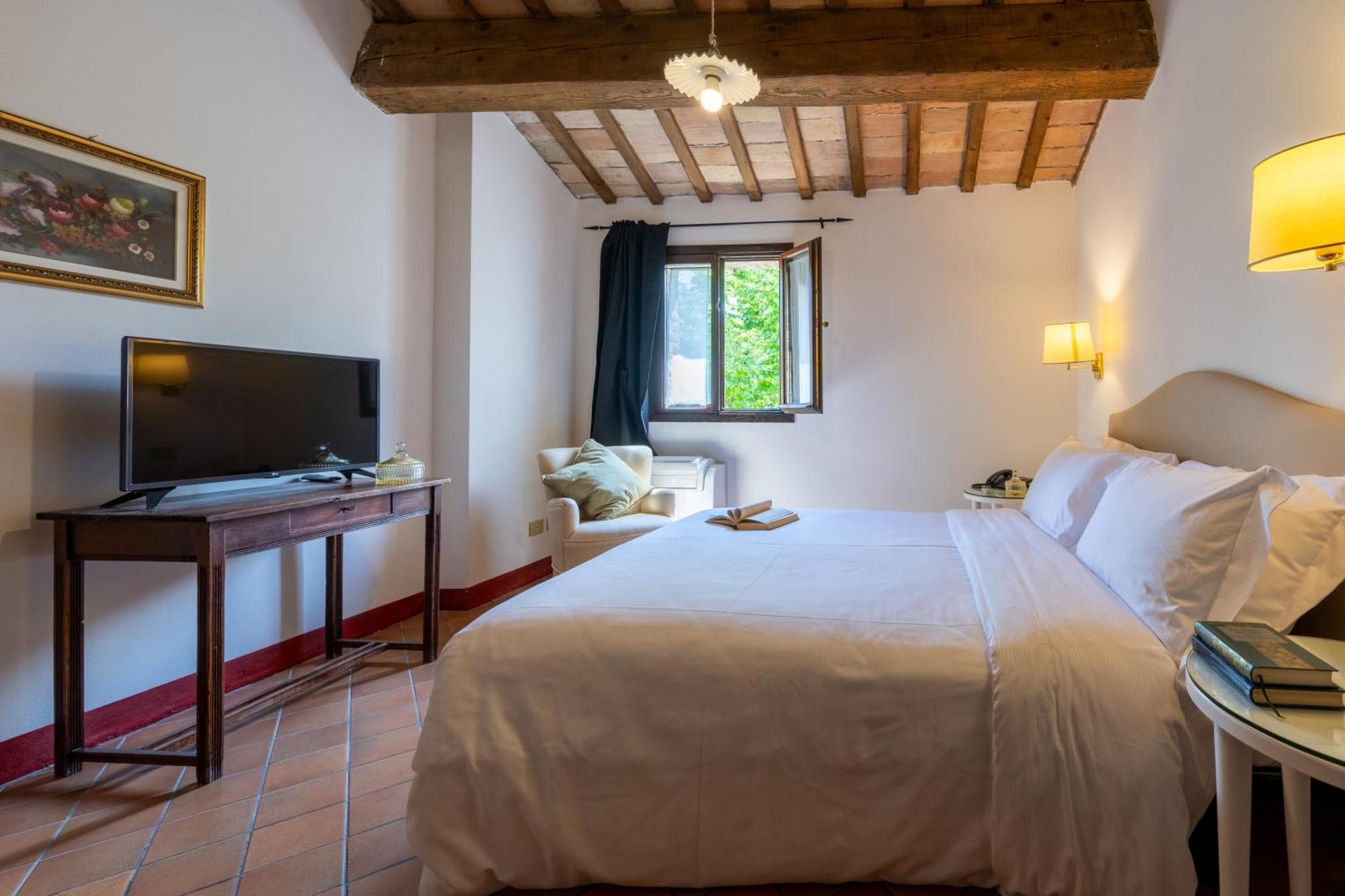 Palazzo Viviani Castello Di Montegridolfo Hotel Luaran gambar