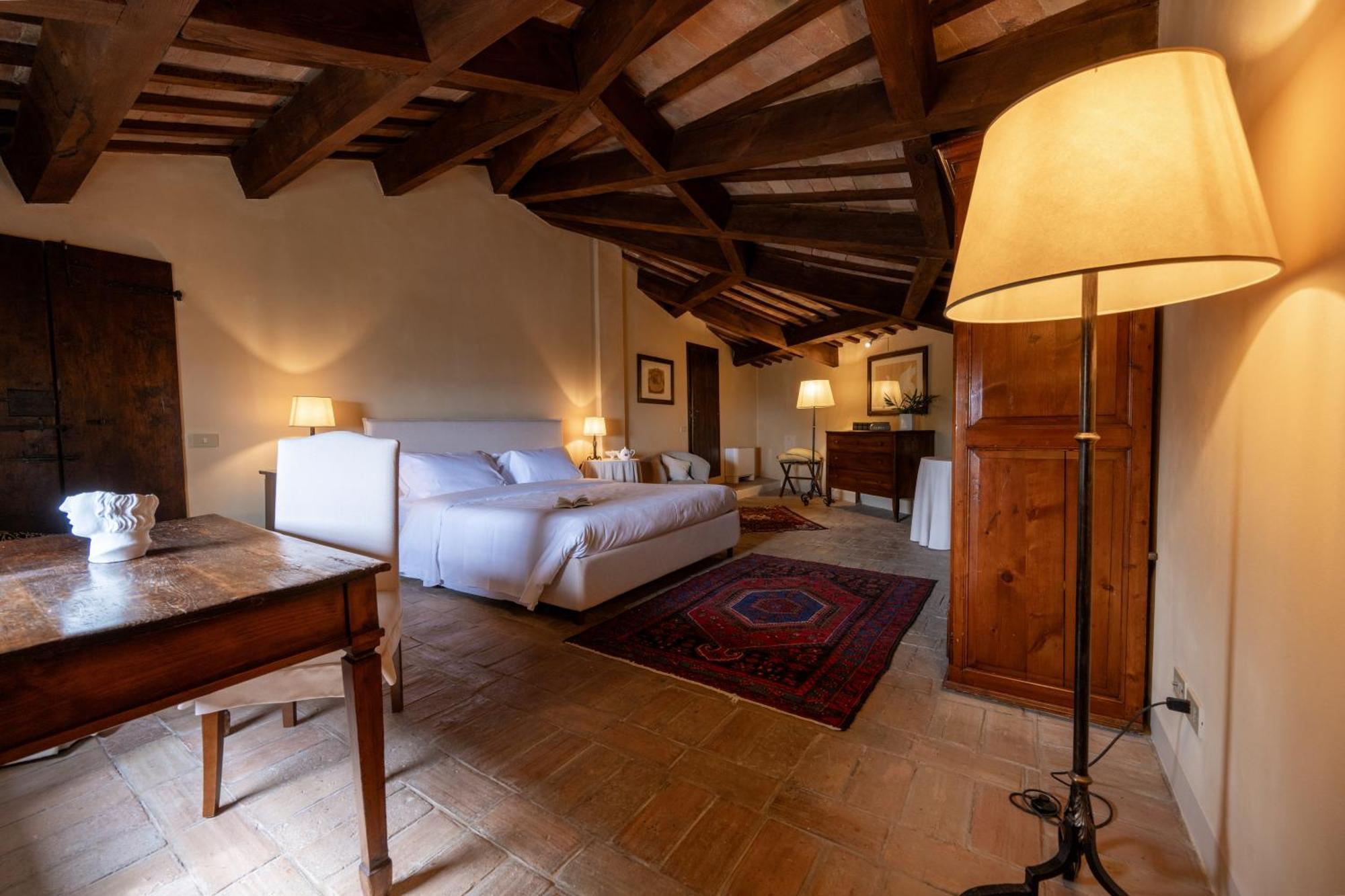 Palazzo Viviani Castello Di Montegridolfo Hotel Luaran gambar