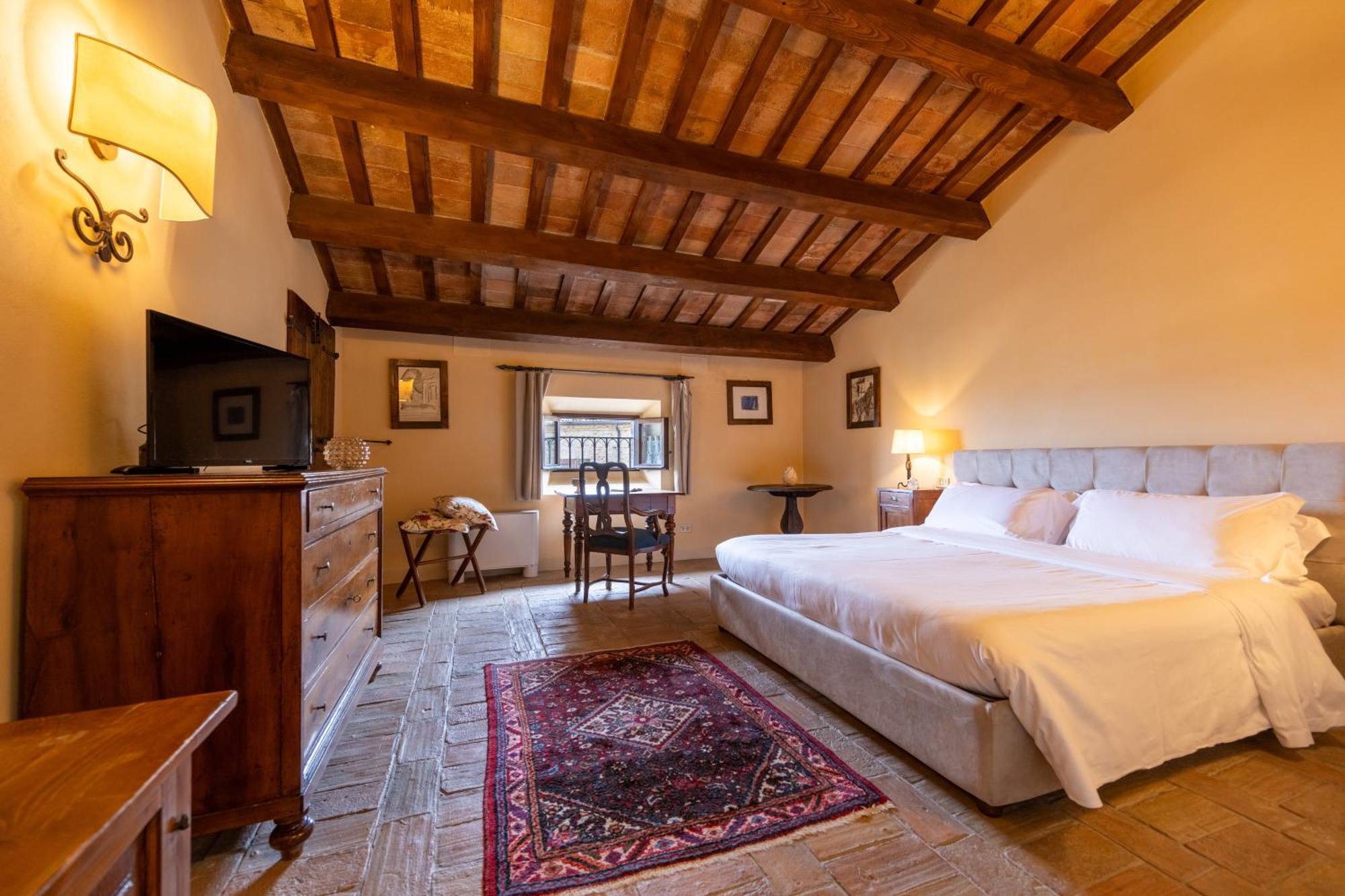 Palazzo Viviani Castello Di Montegridolfo Hotel Luaran gambar