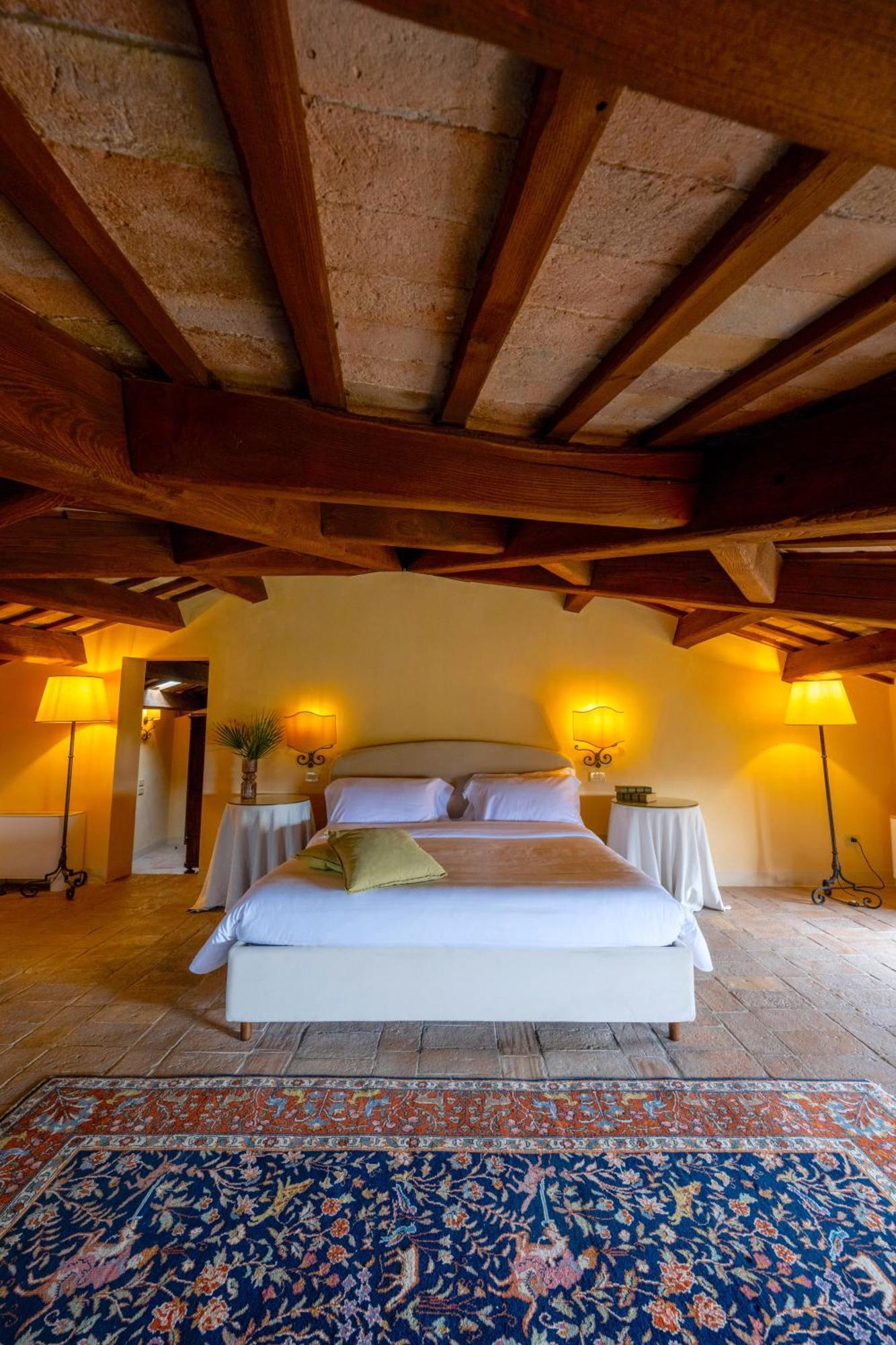 Palazzo Viviani Castello Di Montegridolfo Hotel Luaran gambar